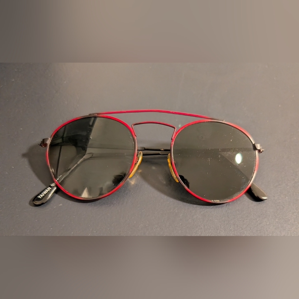 Red and Black Aviator Sunglasses